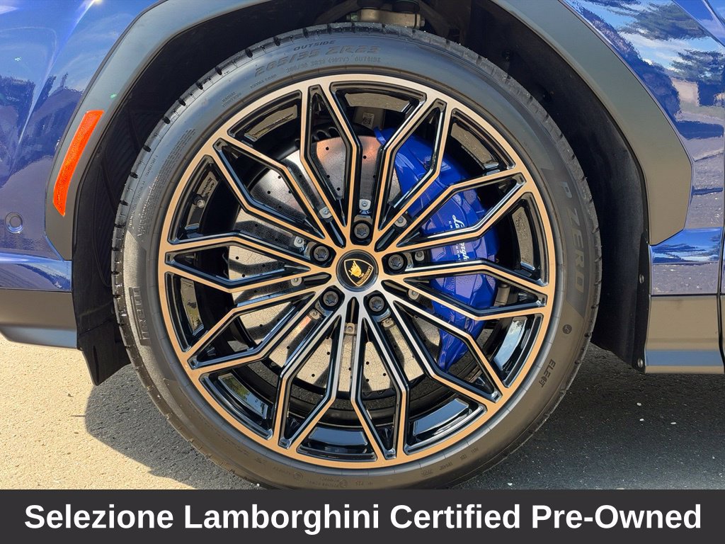 Used 2025 Lamborghini Urus SE AWD/4WD image 12