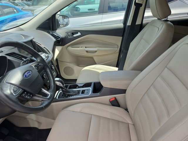 Used 2019 Ford Escape Titanium FWD image 17