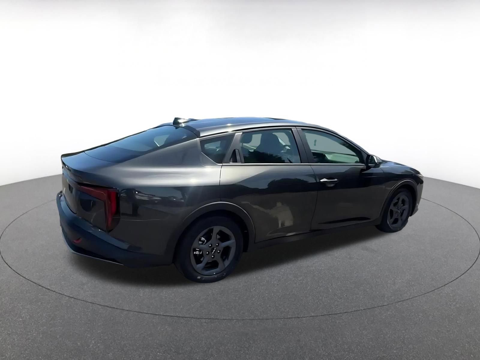 Used 2025 Kia K4 FWD image 15