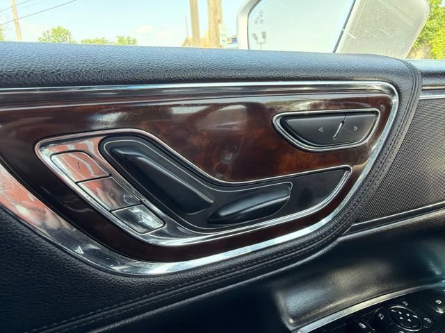 Used 2019 Lincoln Continental Premiere FWD image 45