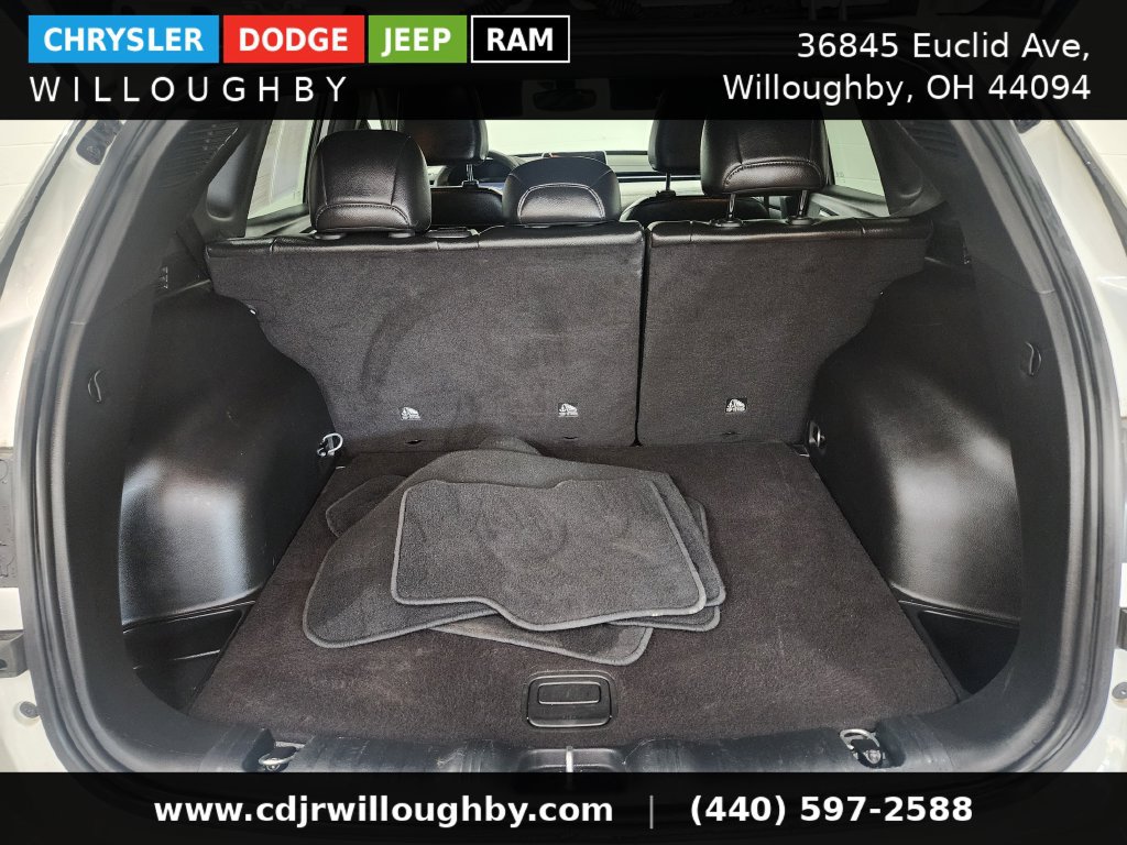 Used 2025 Jeep Compass Latitude AWD/4WD image 28