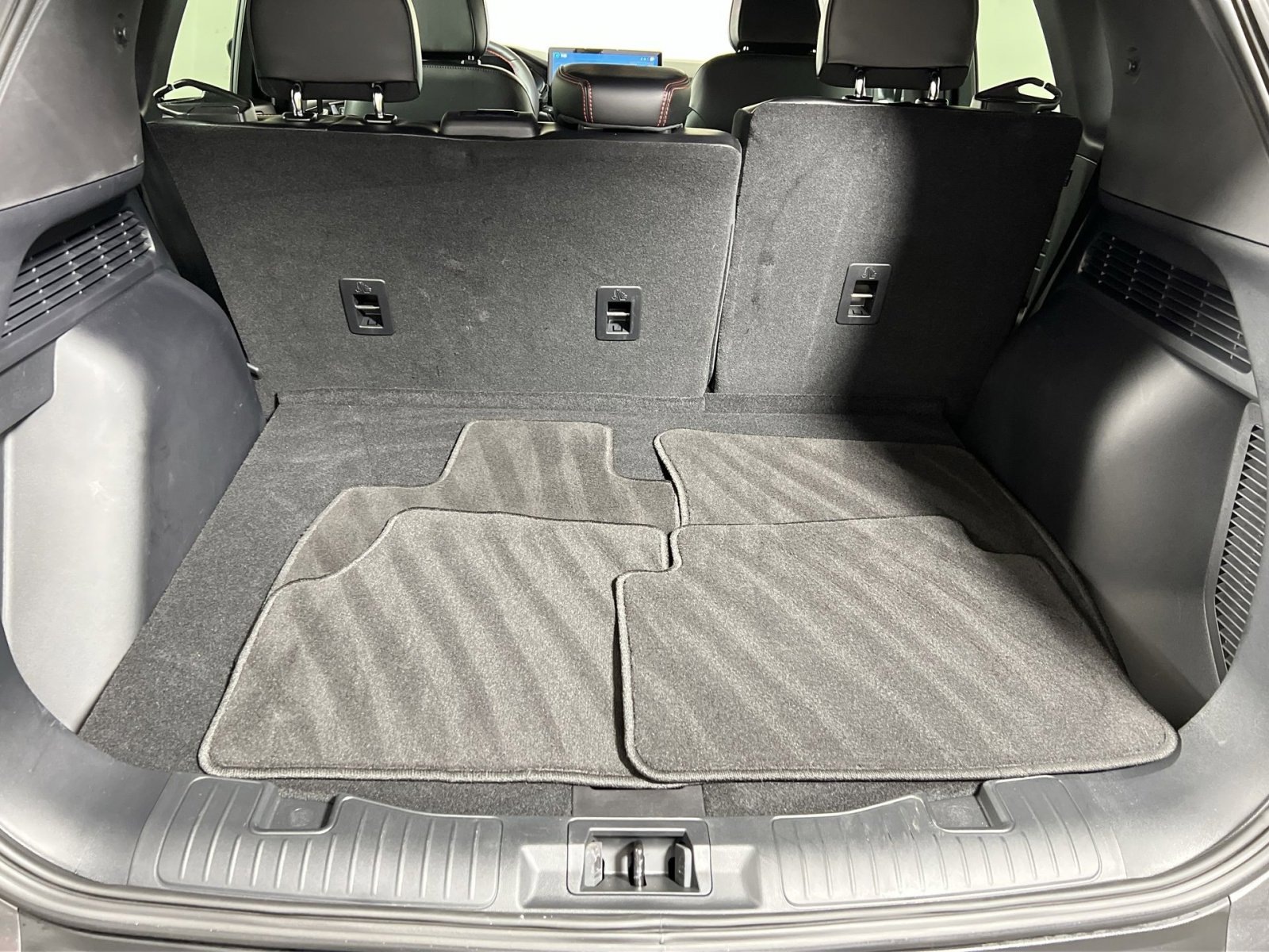 Used 2025 Ford Escape ST-Line Elite w/ Tech Pack #1 image 25