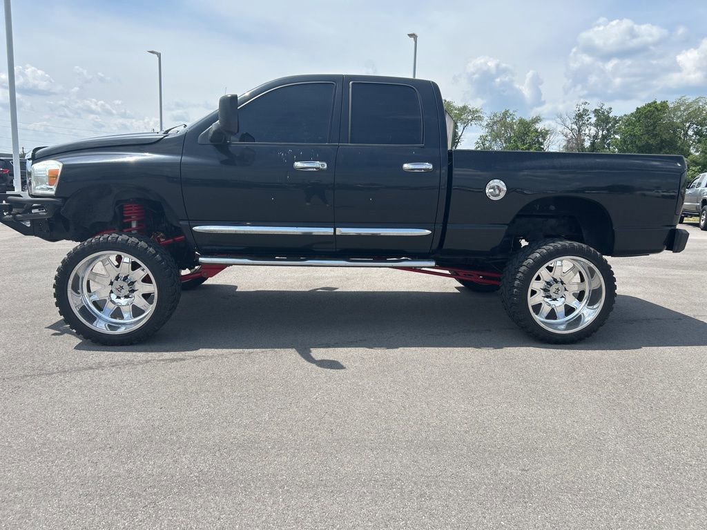 Used 2006 Dodge Ram 2500 Truck Laramie AWD/4WD image 6