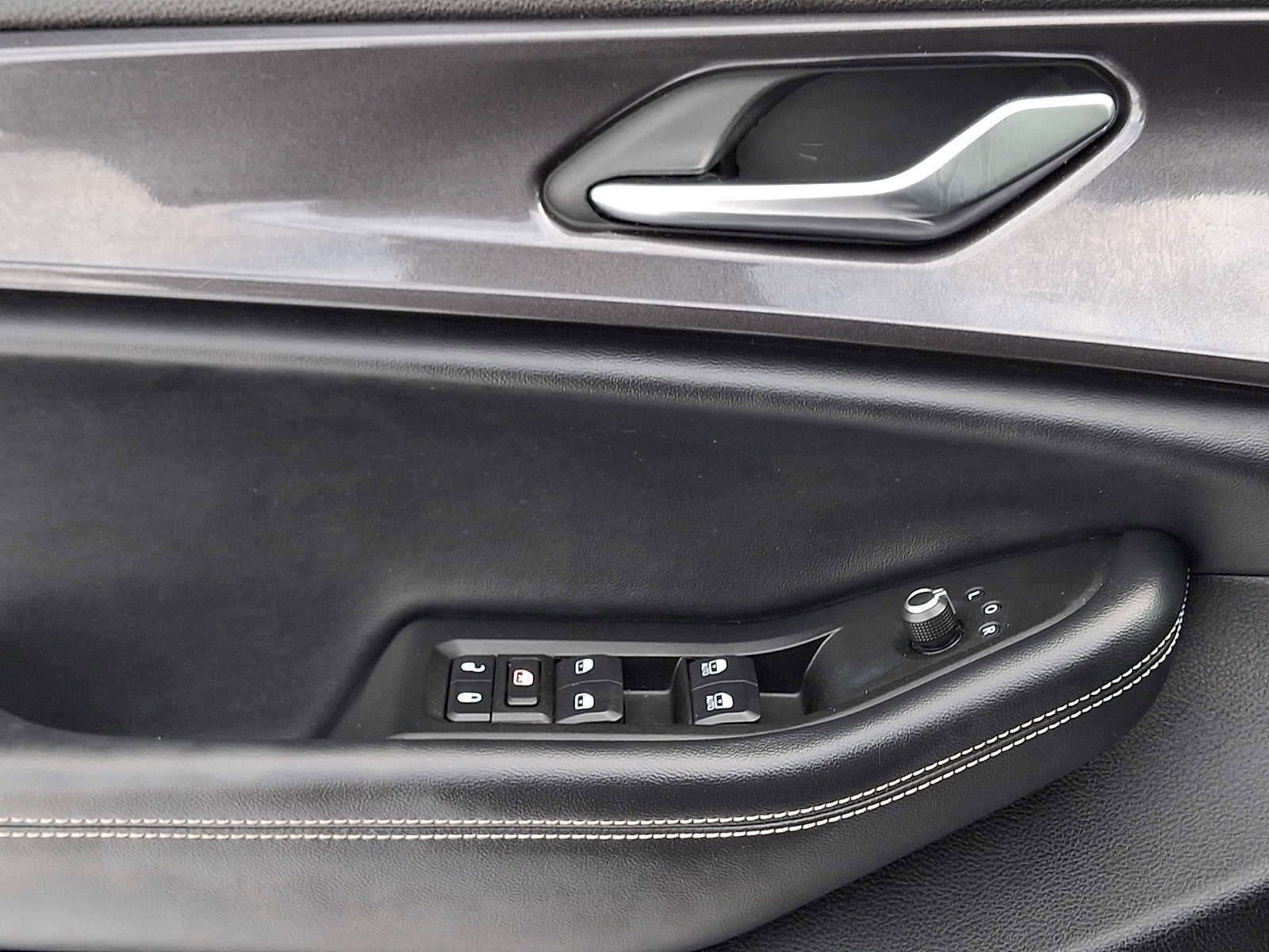 Used 2021 Jeep Grand Cherokee L Altitude image 16