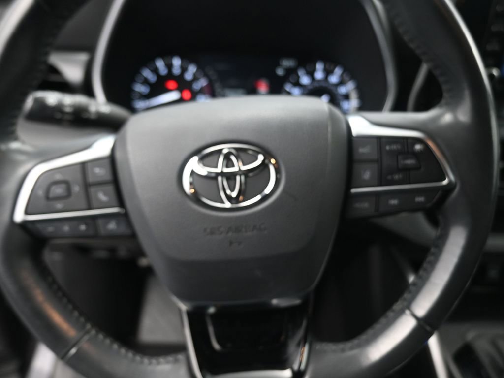 Used 2021 Toyota Highlander XSE image 7
