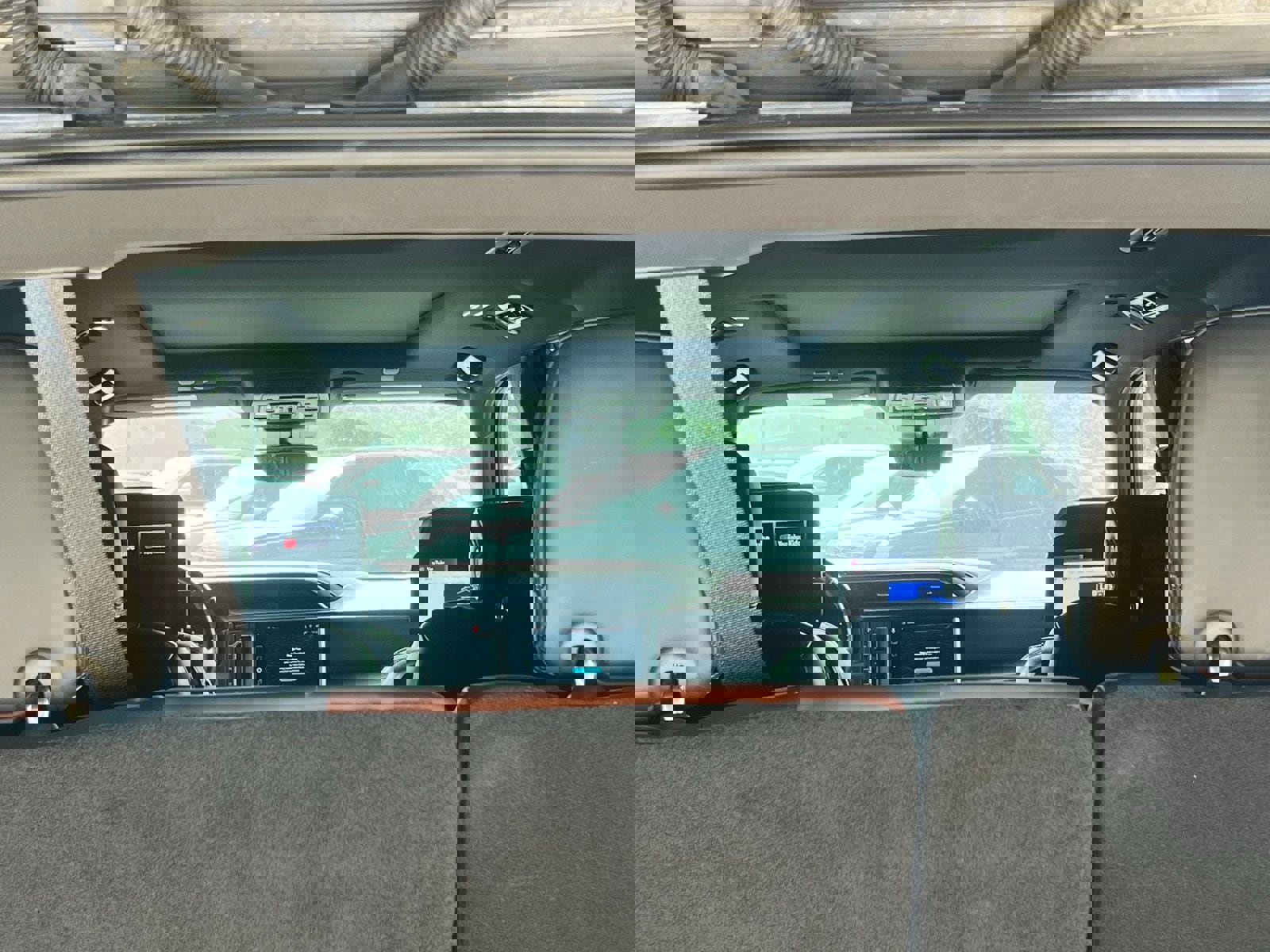 Used 2023 GMC Yukon Denali Ultimate AWD/4WD image 16