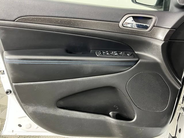 Used 2018 Jeep Grand Cherokee Laredo AWD/4WD image 21