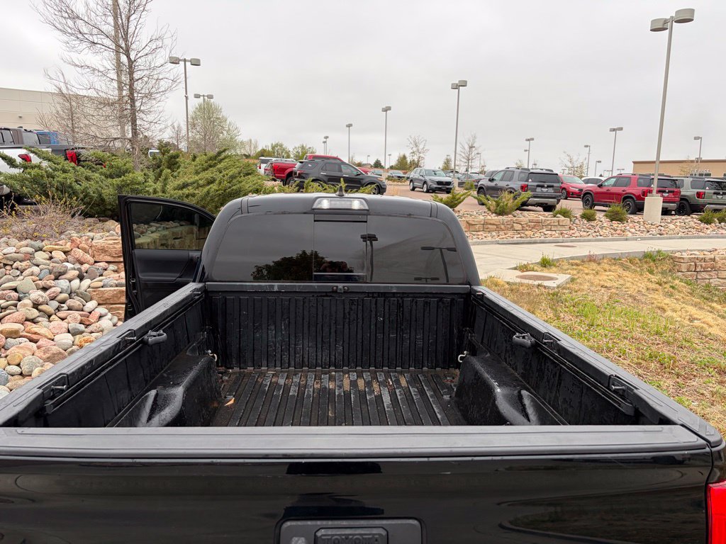 Used 2019 Toyota Tacoma TRD Sport w/ TRD Premium Sport Package AWD/4WD image 21