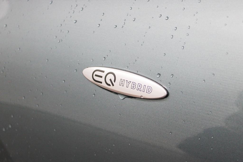 Used 2025 Mercedes-Benz GLC 350e 4MATIC image 40