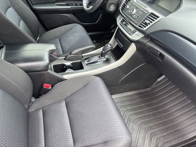 Used 2015 Honda Accord Sport image 35