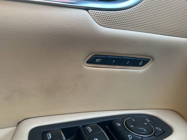 Used 2019 Cadillac XT5 Premium Luxury AWD/4WD image 18