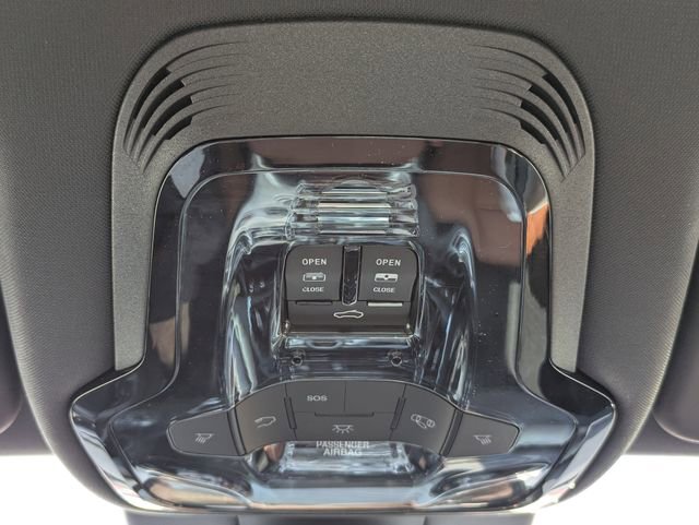 Used 2024 Alfa Romeo Giulia Ti image 33