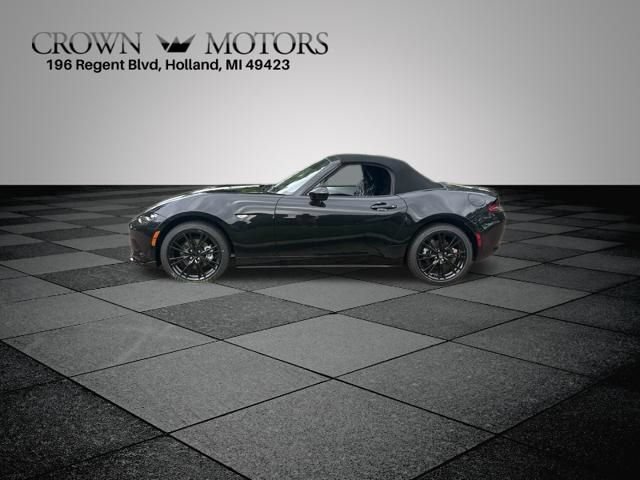 New 2026 MAZDA MX-5 Miata Club w/ Weather Package RWD image 6