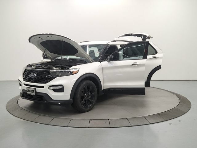 Used 2024 Ford Explorer ST-Line w/ Class IV Trailer Tow Package AWD/4WD image 12
