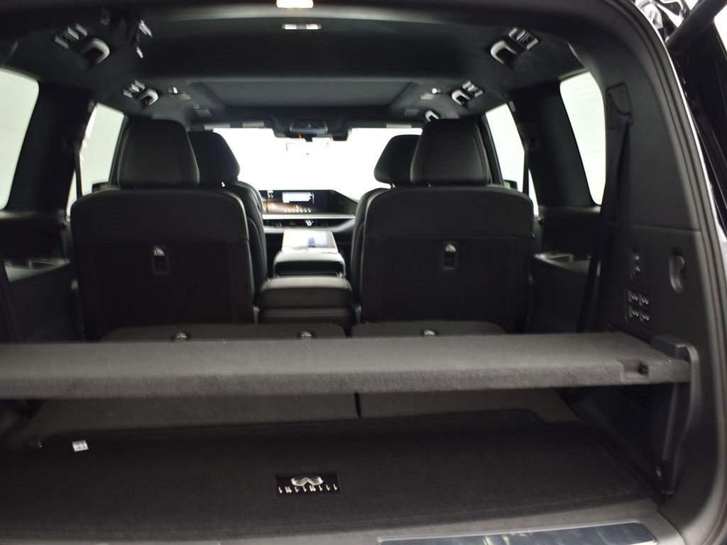 New 2026 INFINITI QX80 Autograph w/ Premium Cargo Package image 15