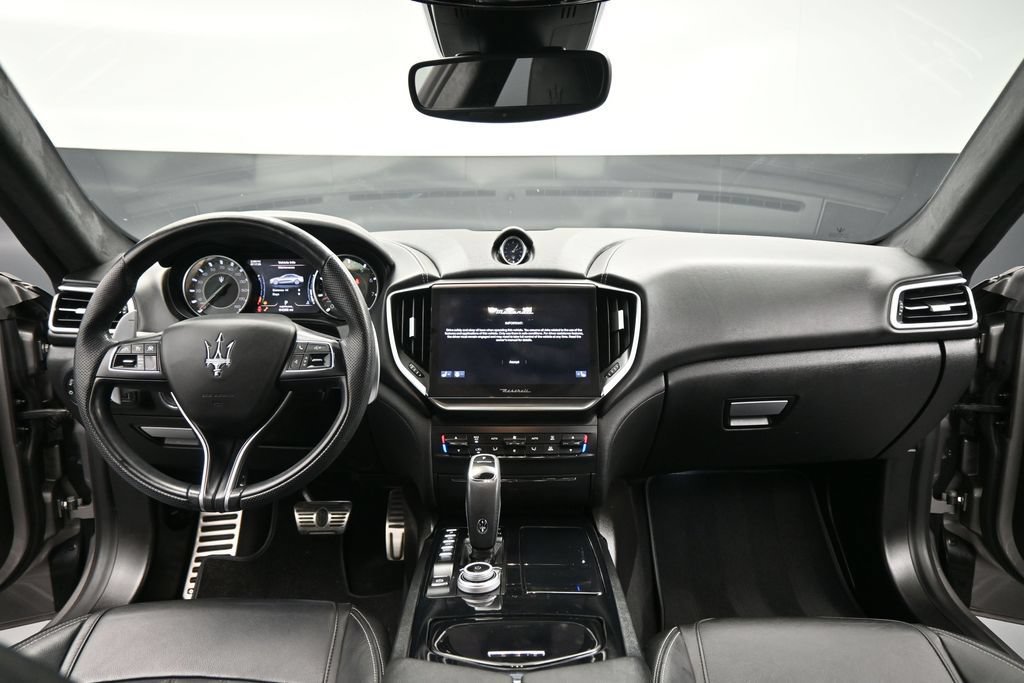 Used 2022 Maserati Ghibli GT RWD image 21