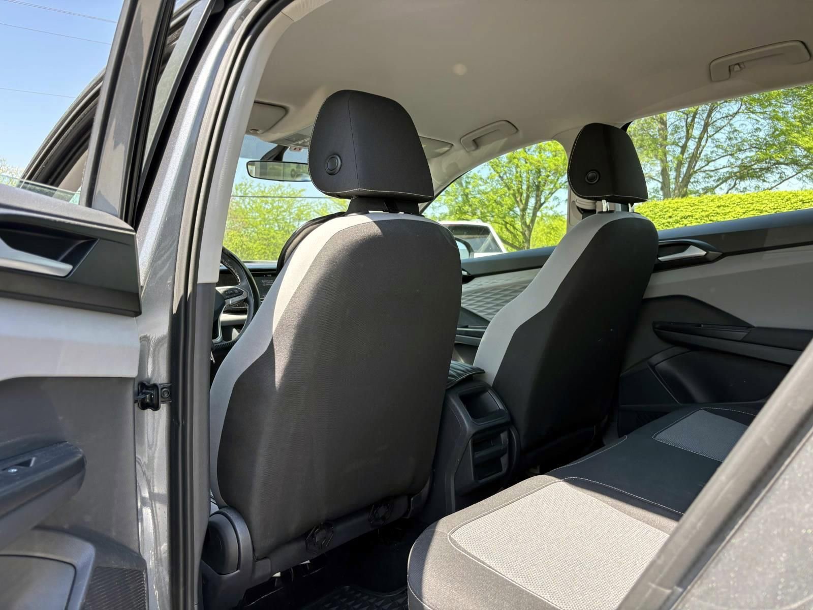 Certified 2023 Volkswagen Taos S FWD image 26