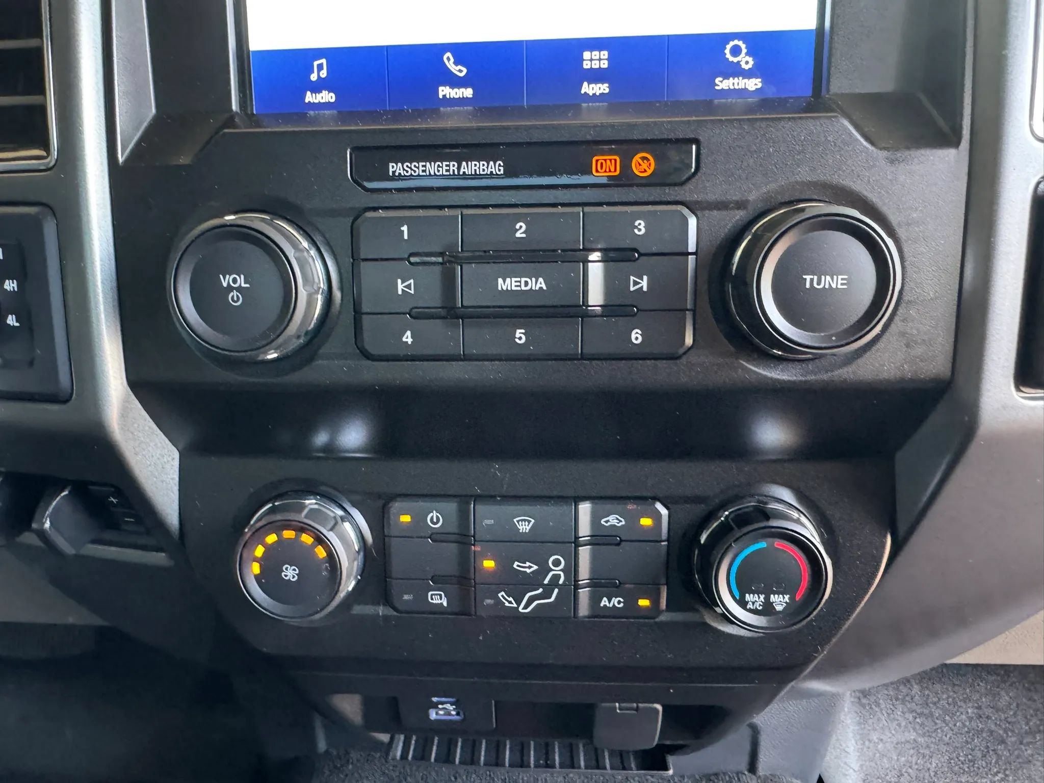 Used 2022 Ford F250 XLT w/ XLT Value Package AWD/4WD image 29