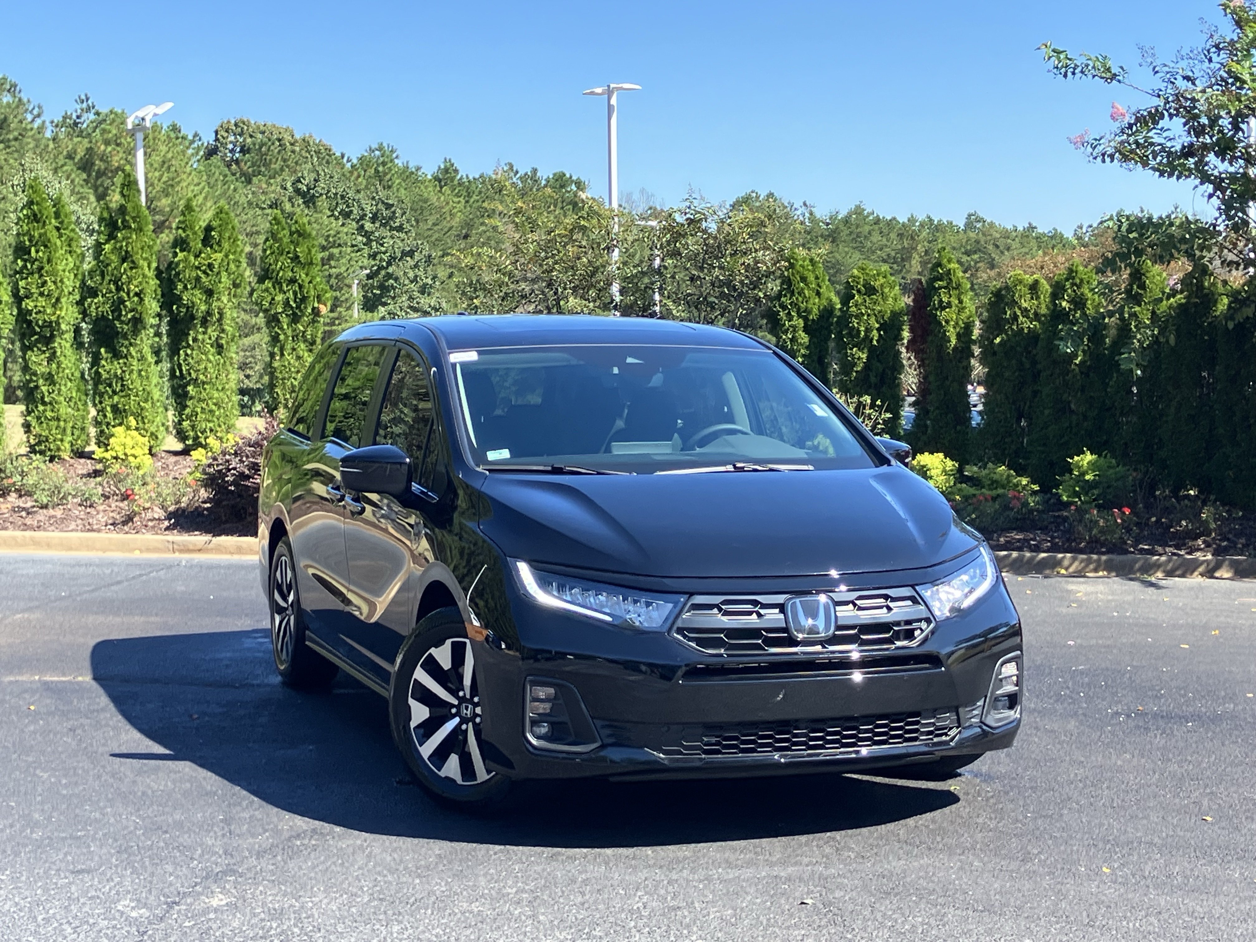 Certified 2026 Honda Odyssey EX-L image 2