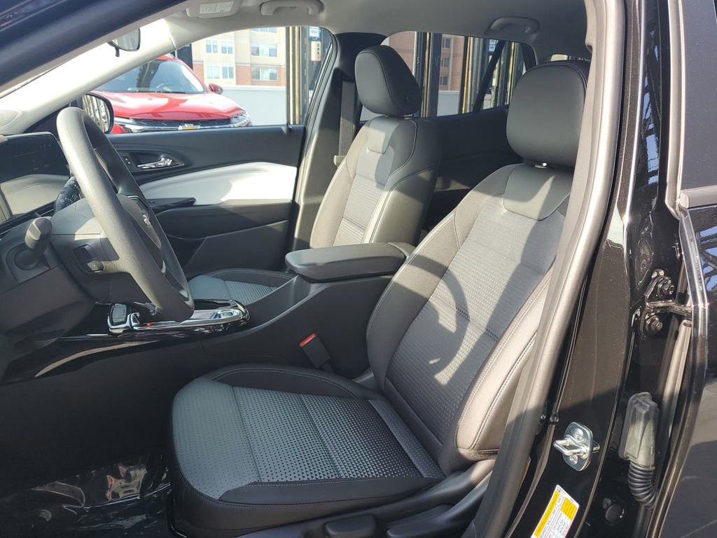 New 2026 Chevrolet Trax LT image 17