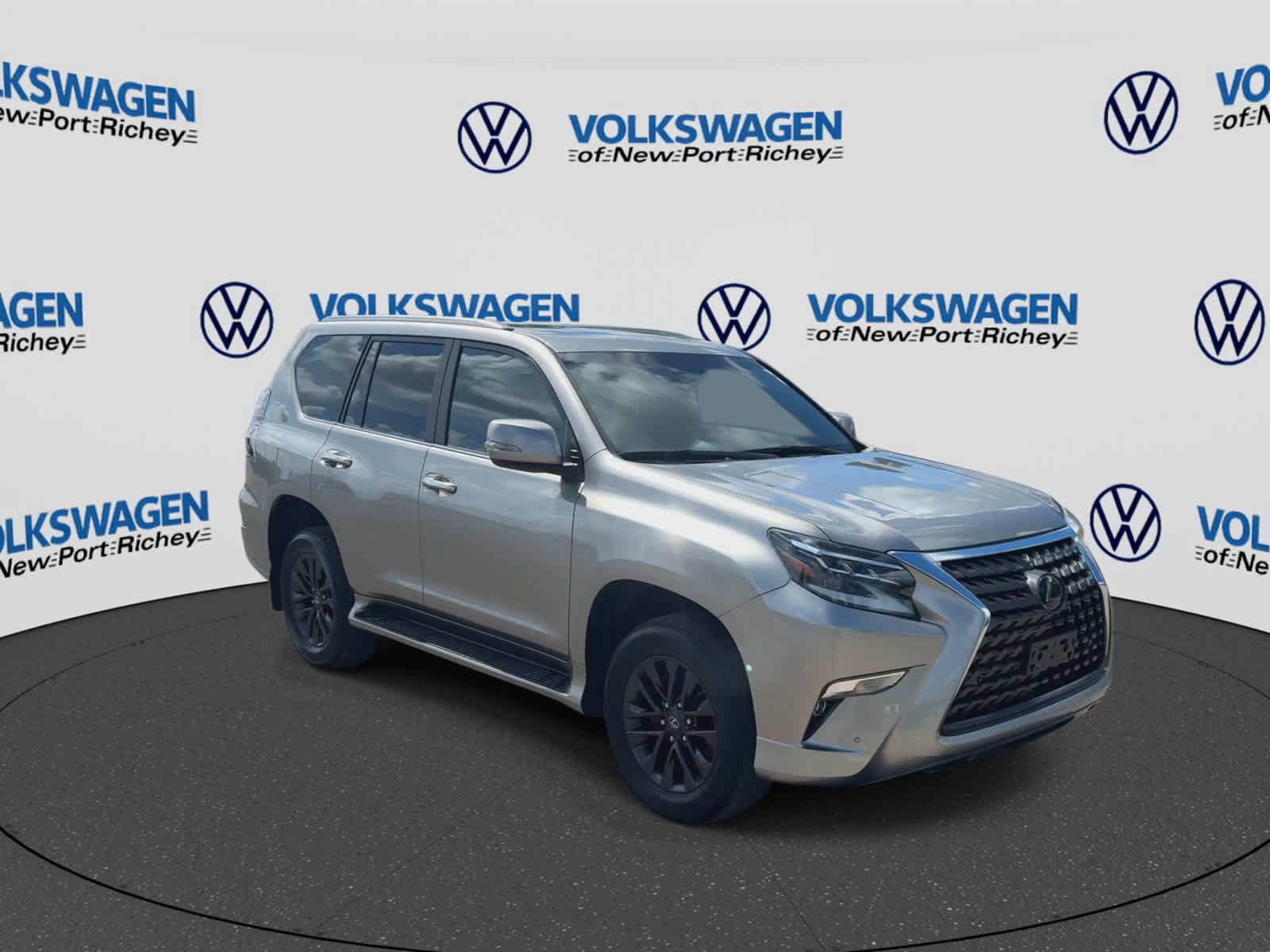 Used 2023 Lexus GX 460 Premium w/ Premium Package AWD/4WD image 2