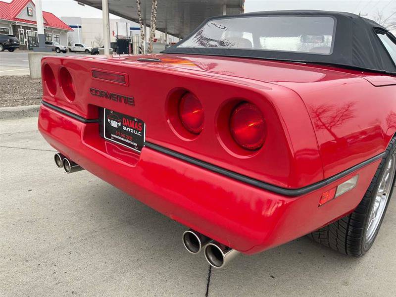 Used 1990 Chevrolet Corvette Convertible RWD image 77