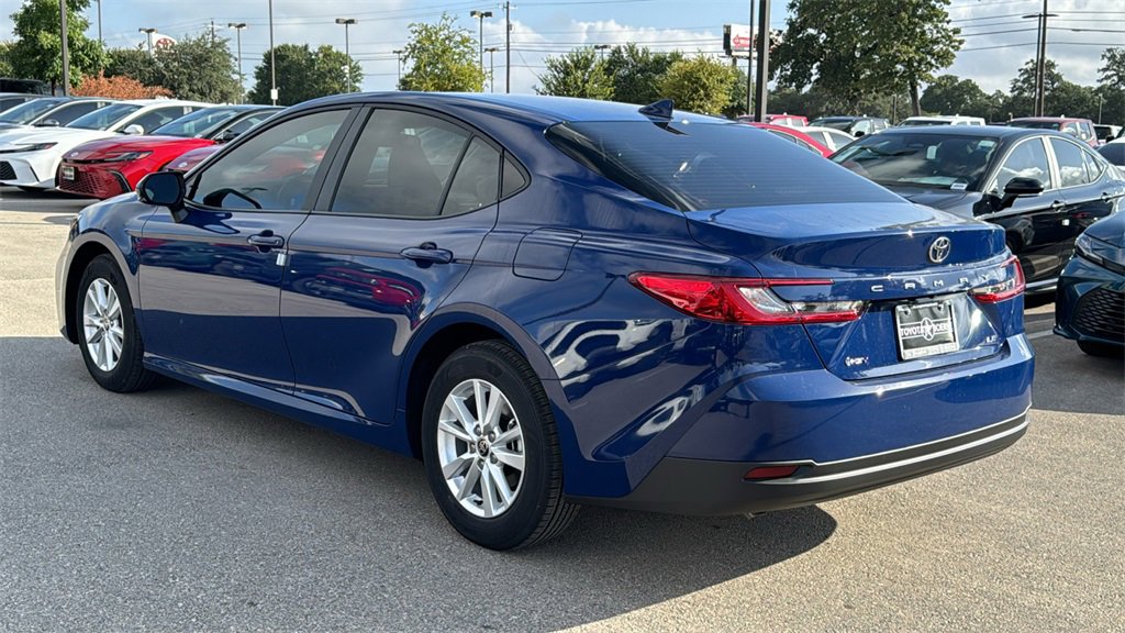 New 2025 Toyota Camry Hybrid image 6