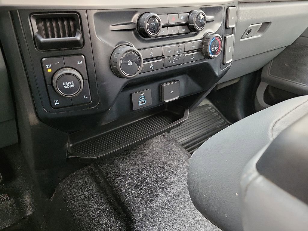 Used 2025 Ford F250 XL image 25