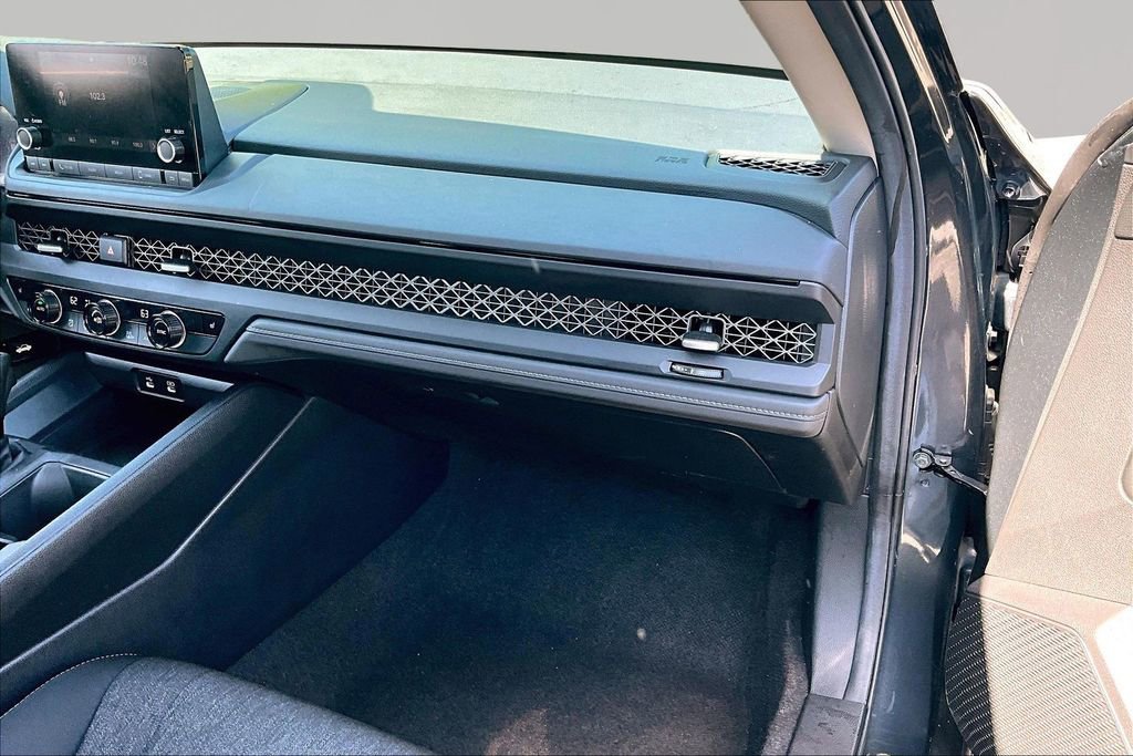 Used 2024 Honda Accord EX image 18