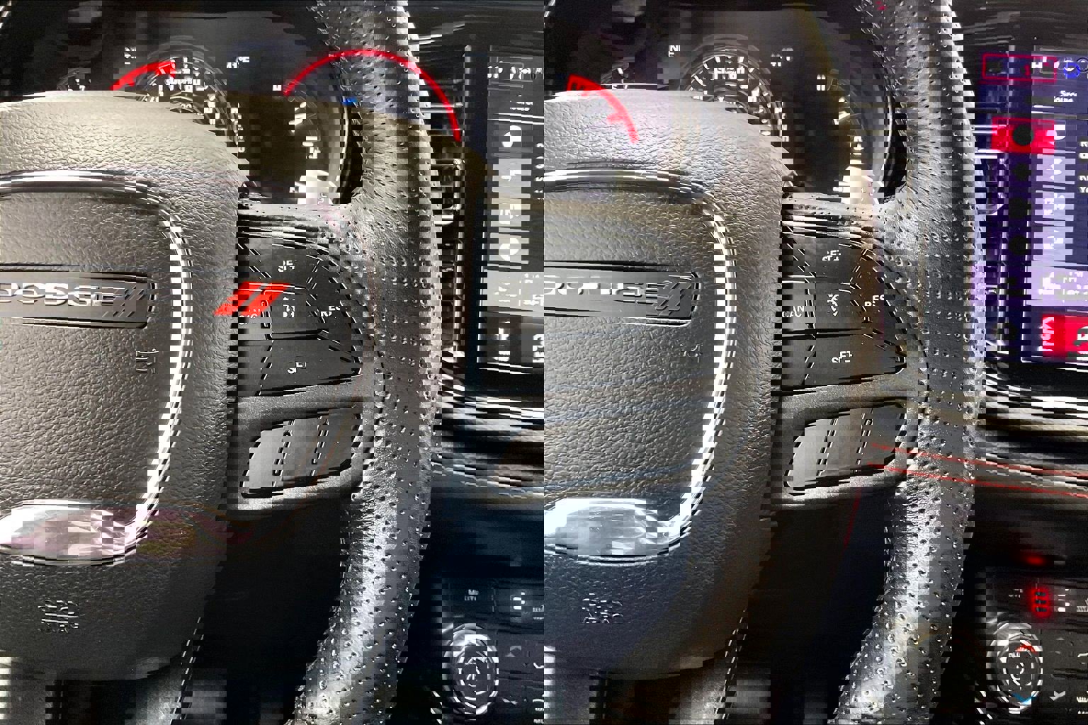 Used 2025 Dodge Durango GT image 21