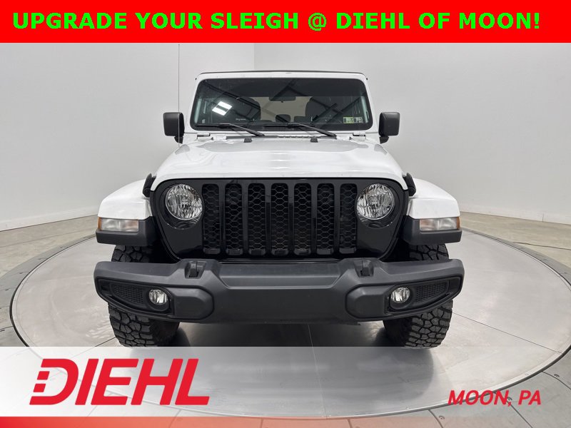 Certified 2021 Jeep Gladiator Willys image 2