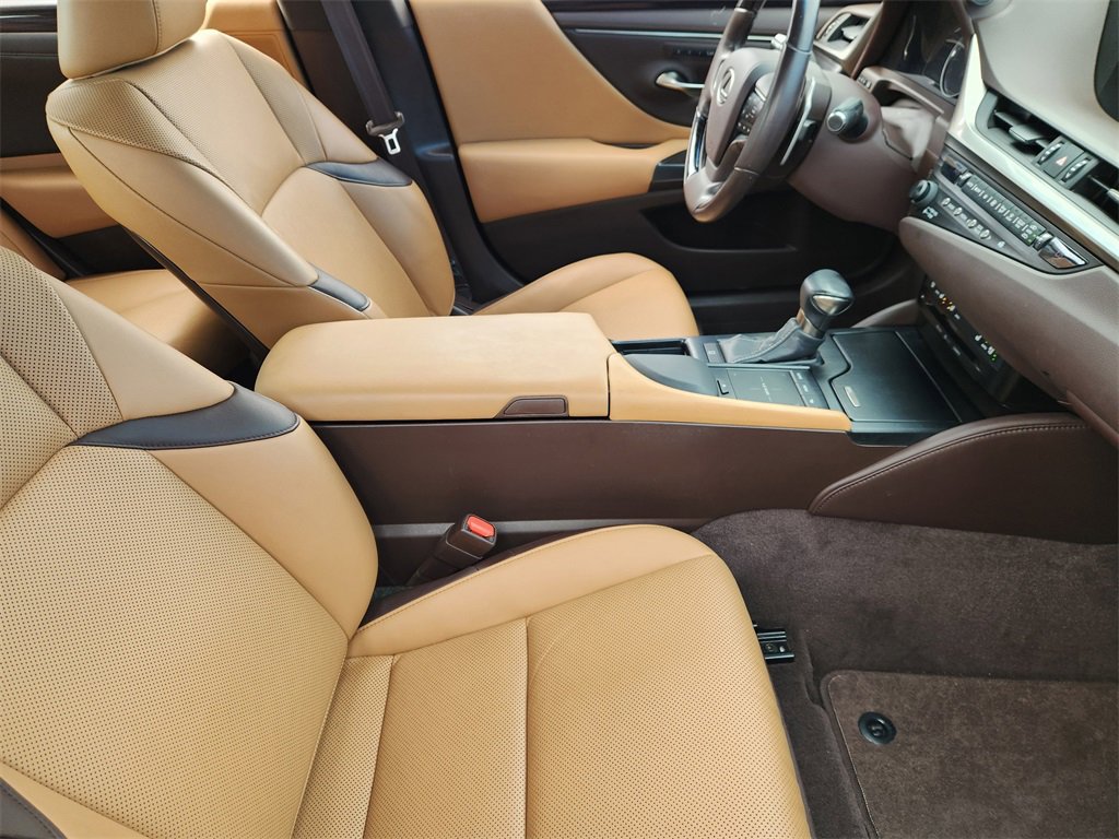 Used 2019 Lexus ES 350 image 10