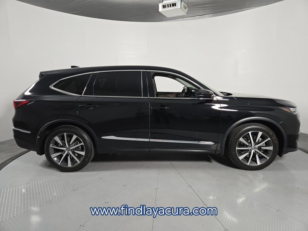 Used 2025 Acura MDX SH-AWD w/ Technology Package image 10