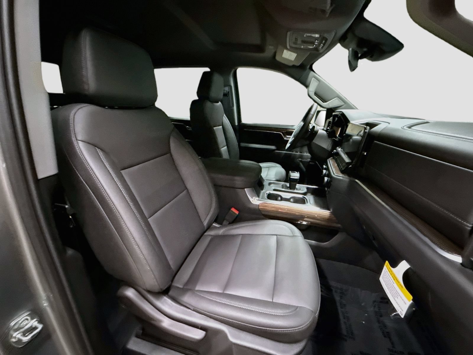 New 2026 Chevrolet Silverado 1500 RST w/ RST All Star Premium Package AWD/4WD image 32