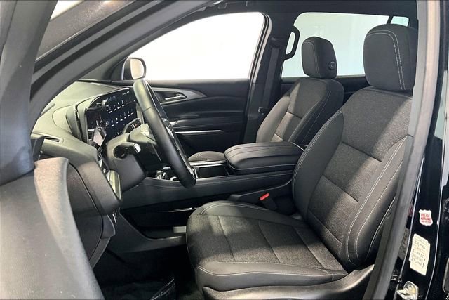 Used 2025 Chevrolet Traverse LT AWD/4WD image 22