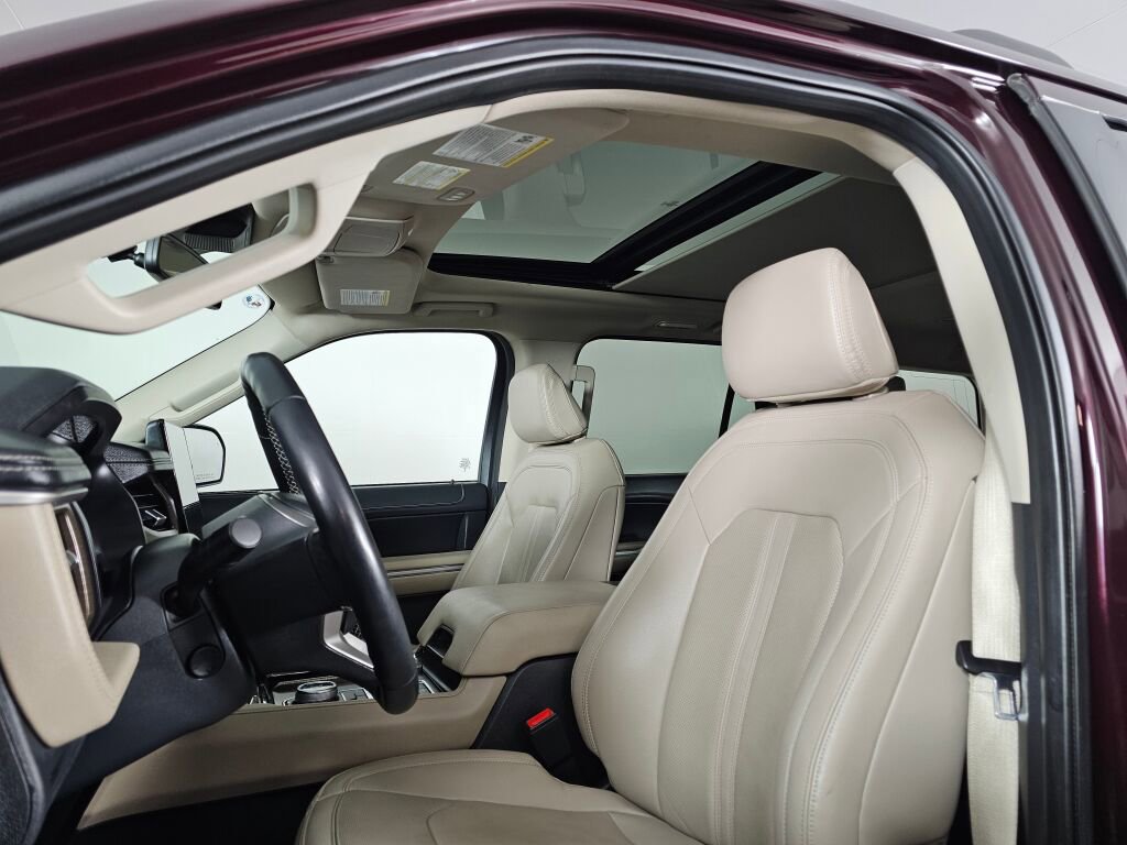 Used 2024 Ford Expedition Limited image 22