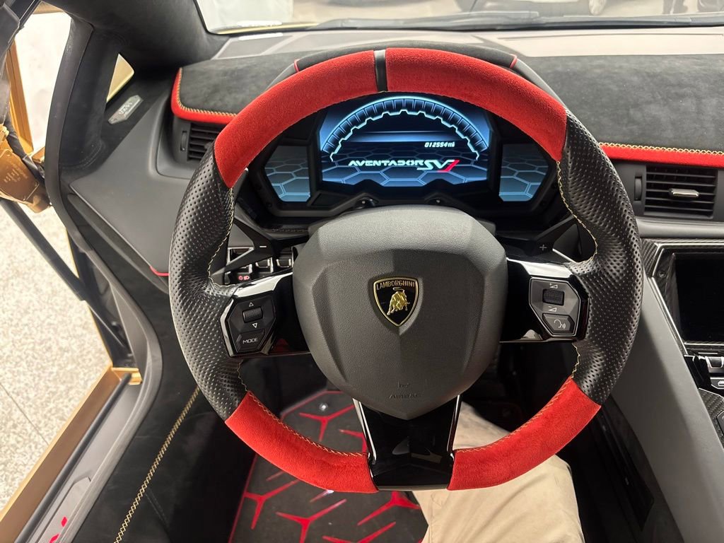 Used 2019 Lamborghini Aventador SVJ image 57