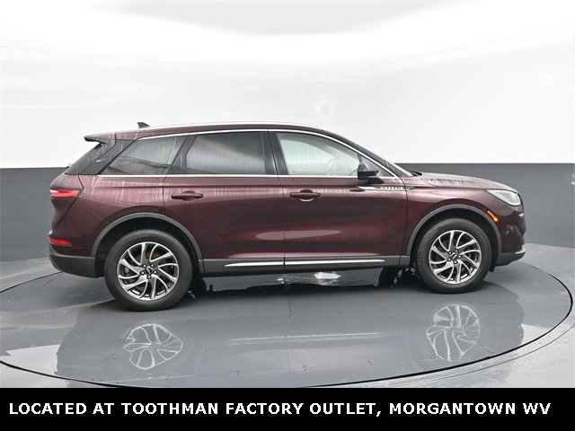 Used 2021 Lincoln Corsair AWD w/ Equipment Group 101A image 4