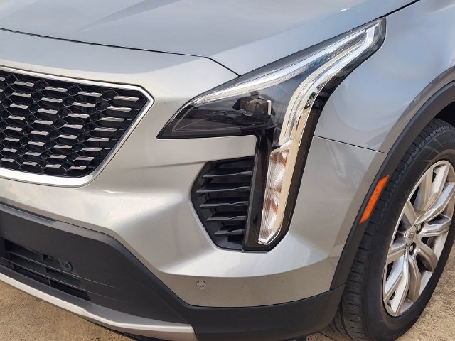 Used 2023 Cadillac XT4 Premium Luxury FWD image 8