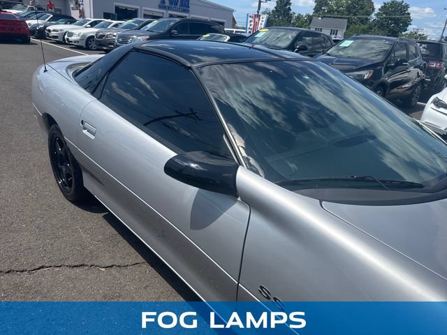 Used 1999 Chevrolet Camaro Z28 w/ SS Performance/Appearance Pkg RWD image 10