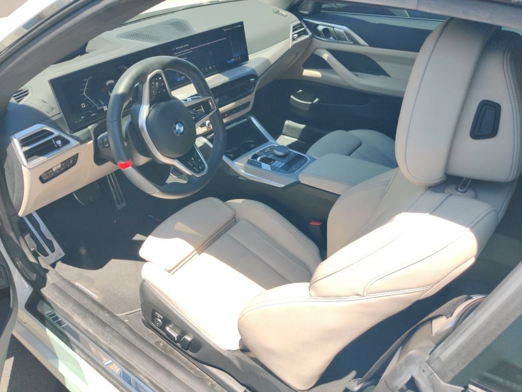 Used 2026 BMW M440i Convertible w/ Premium Package RWD image 7