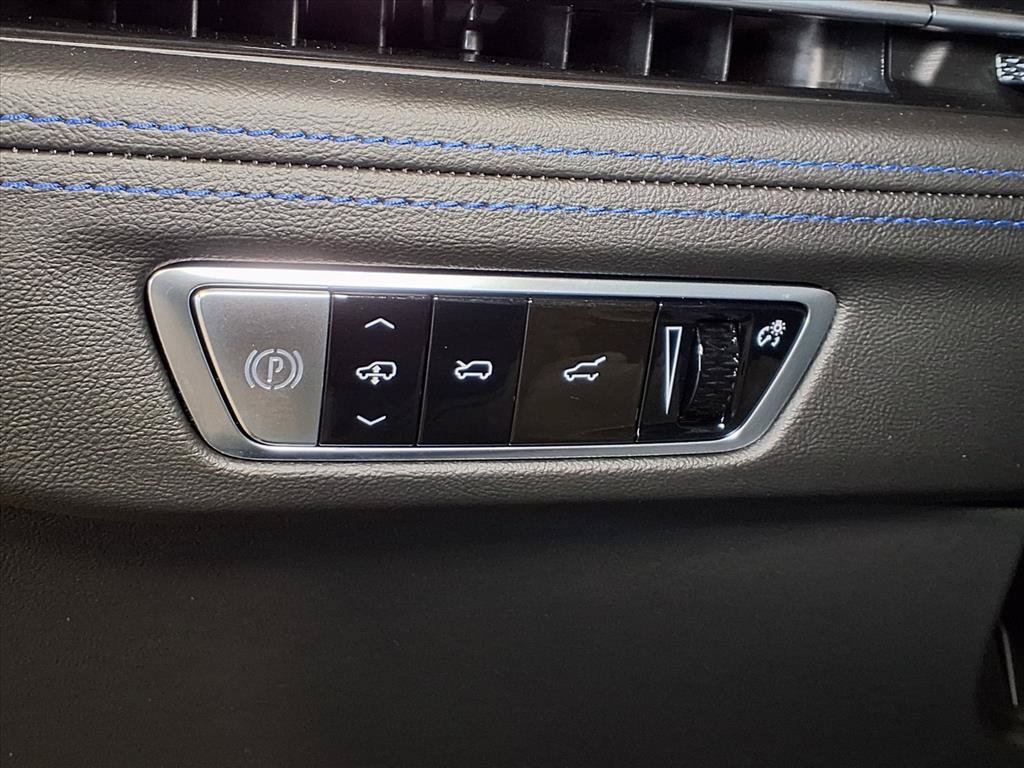New 2026 Cadillac Escalade IQL Luxury AWD/4WD image 17