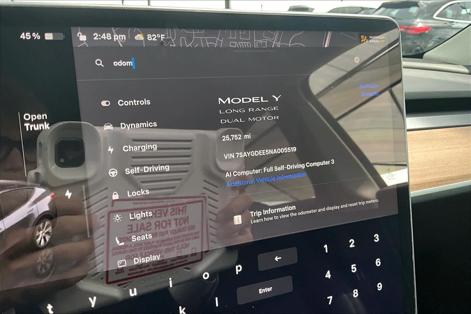 Used 2022 Tesla Model Y Long Range AWD/4WD image 23