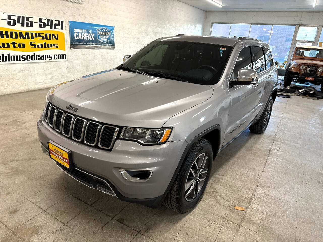 Used 2019 Jeep Grand Cherokee Limited image 98