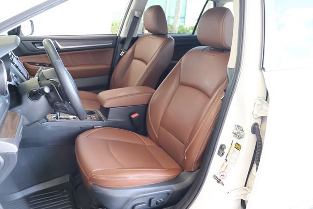 Used 2018 Subaru Outback 3.6R Touring AWD/4WD image 15