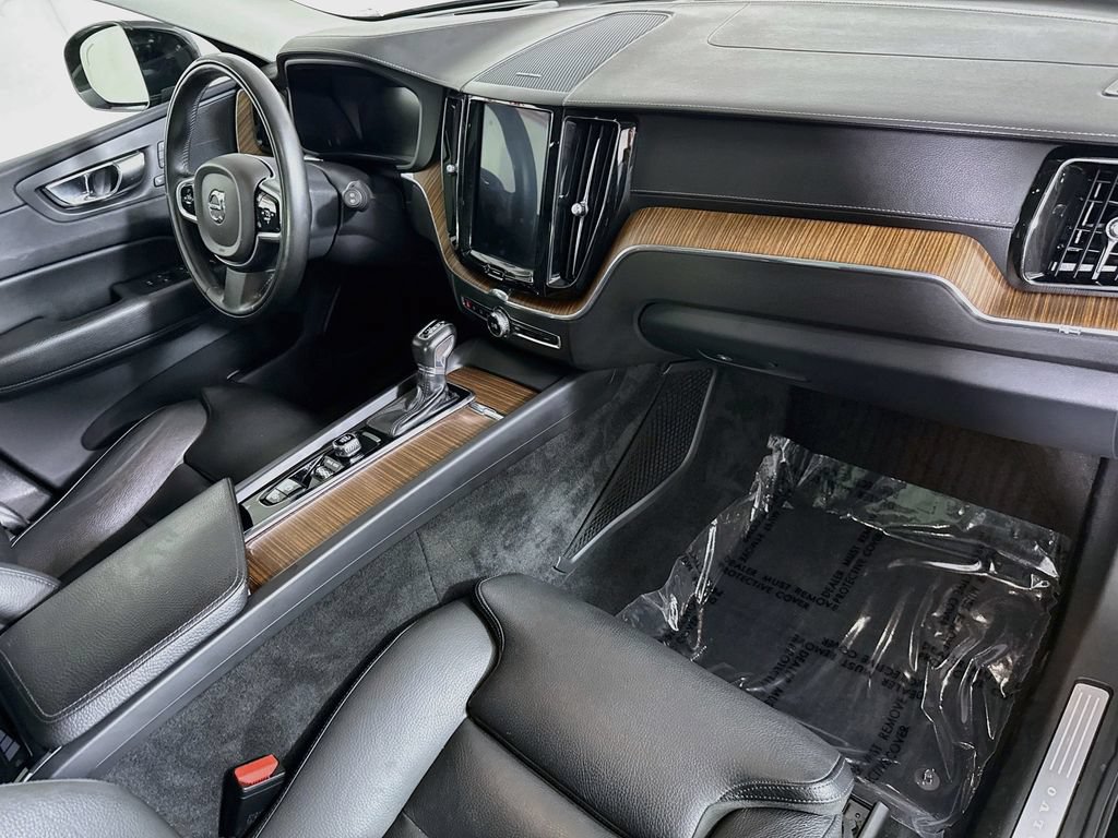Used 2019 Volvo XC60 T5 Inscription w/ Protection Package AWD/4WD image 35