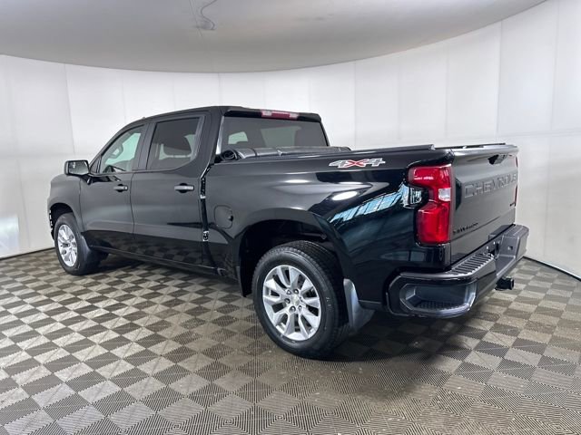 Used 2021 Chevrolet Silverado 1500 Custom w/ LPO, Dark Essentials Package image 5