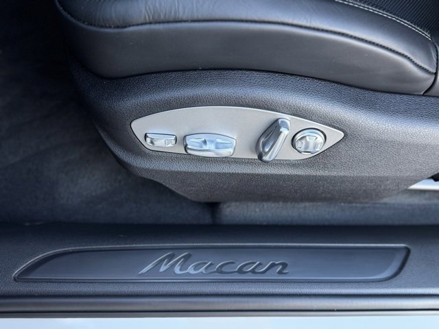 New 2026 Porsche Macan image 16
