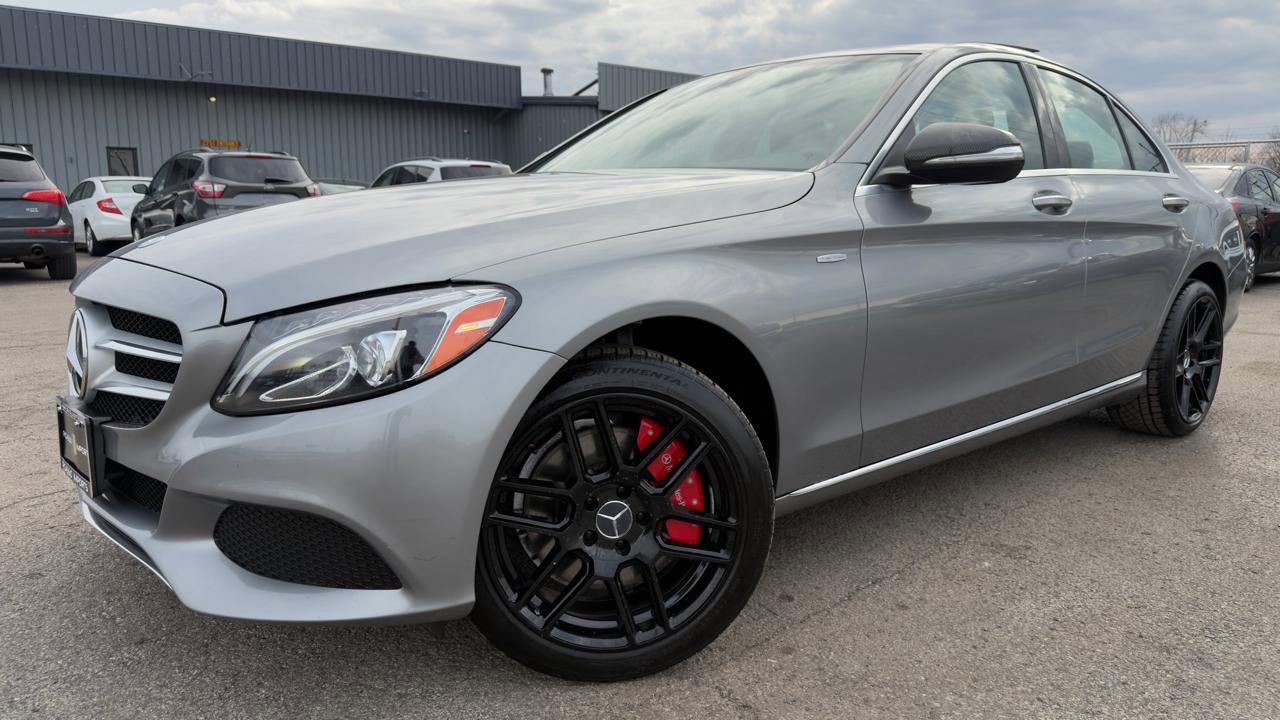 Used 2015 Mercedes-Benz C 300 4MATIC Sedan image 3