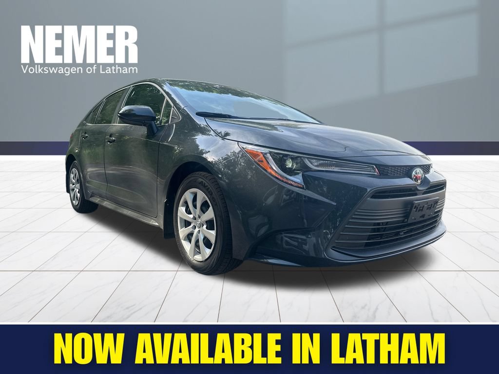 Used 2026 Toyota Corolla LE FWD image 6